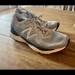 New Balanace Fresh Foam Sneakers